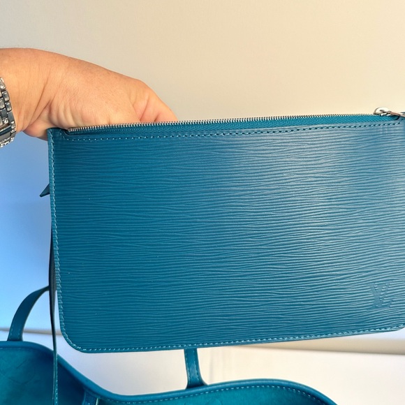 Louis Vuitton neverfull MM teal blue in epi leather. - Picture 7 of 13
